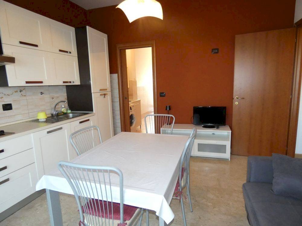 Cucina - Two-room apartment corso Giacomo Matteotti, Alba - photo 3