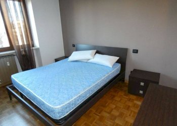 Camera da letto - Two-room apartment corso Giacomo Matteotti, Alba - photo 7