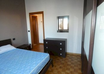 Camera da letto - Two-room apartment corso Giacomo Matteotti, Alba - photo 8
