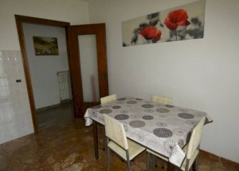 Cucina - Two-room apartment corso Fratelli Bandiera, Alba - photo 2
