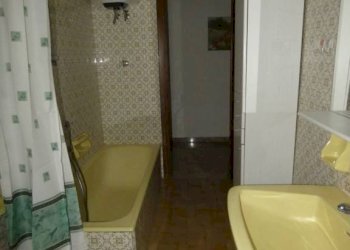 Bagno - Two-room apartment corso Fratelli Bandiera, Alba - photo 6