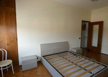 Camera da letto - Two-room apartment corso Fratelli Bandiera, Alba - photo 10