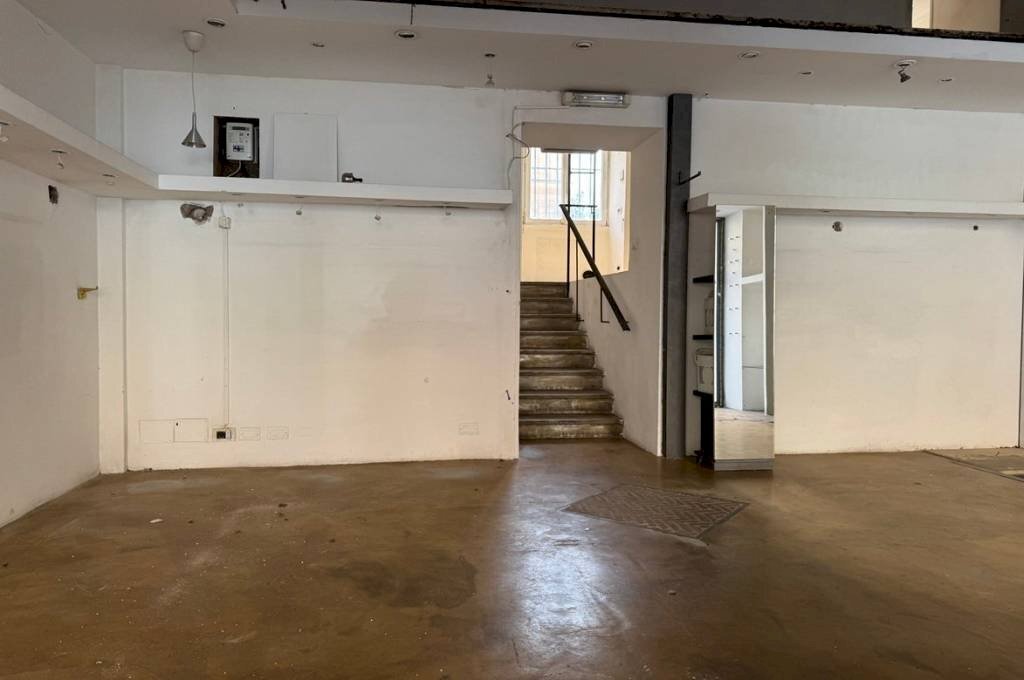Interno non residenziale - Negozio via Oreste Regnoli, Roma - foto 3