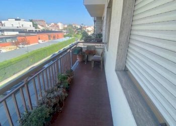 Balcone - Three-room apartment via Chambery, 61/47, Torino (neighborhood Pozzo Strada) - photo 3