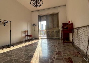 Cucina - Trilocale via Chambery, 61/47, Torino (zona Pozzo Strada) - foto 3