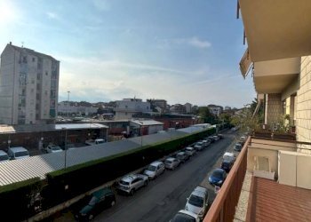 Balcone - Trilocale via Chambery, 61/47, Torino (zona Pozzo Strada) - foto 7
