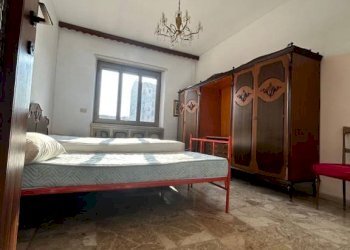 Camera da letto - Trilocale via Chambery, 61/47, Torino (zona Pozzo Strada) - foto 16