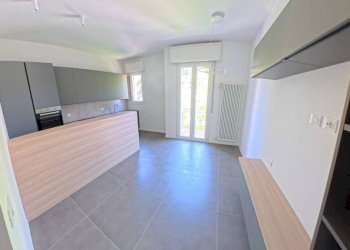 Soggiorno - Appartamento via Venezia, 9, San Lazzaro di Savena - foto 1