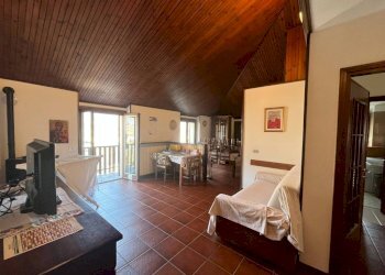 Salone - Three-room apartment via Porto, Albosaggia - photo 1