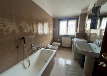 Bagno - Three-room apartment via Porto, Albosaggia - photo 7