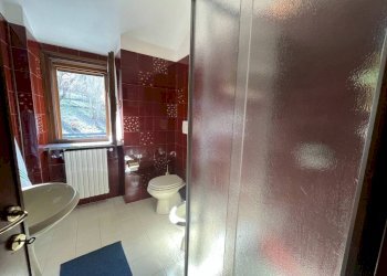 Bagno - Three-room apartment via Porto, Albosaggia - photo 9