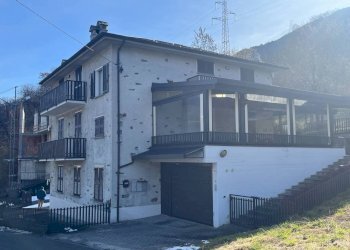 Facciata - Appartamento via Porto, Albosaggia - foto 1