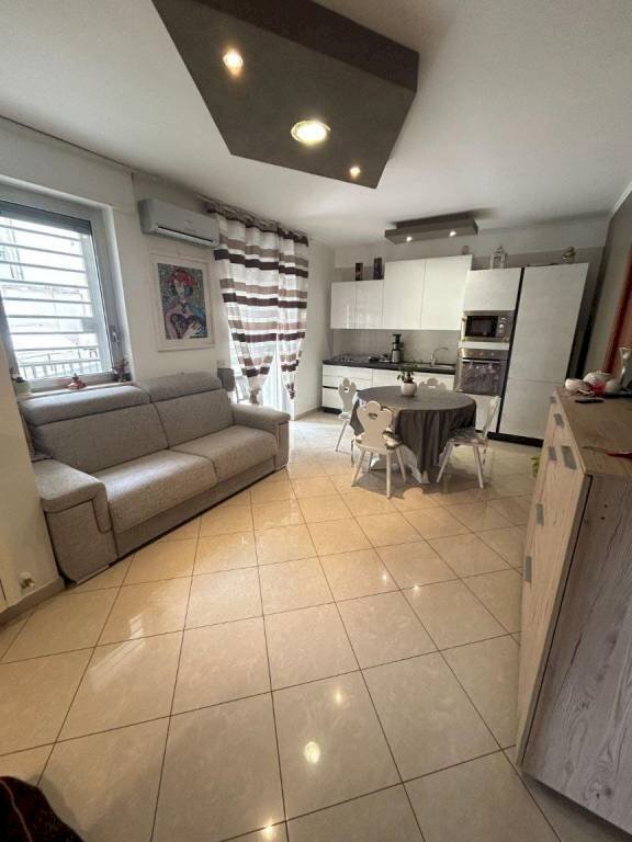 Salone - Two-room apartment via Vincenzo Amati, 34, Modugno - photo 3