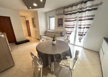 Salone - Two-room apartment via Vincenzo Amati, 34, Modugno - photo 4