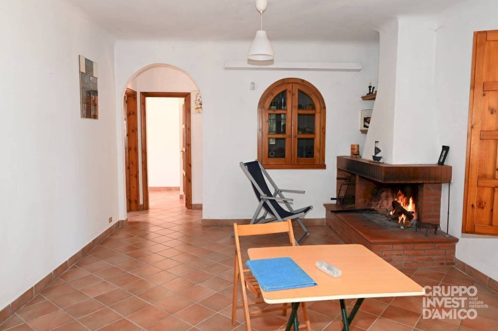Salone - Villa strada Raschiazappa Zona L, Martina Franca - foto 3