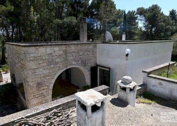 Facciata - Villa strada Raschiazappa Zona L, Martina Franca - foto 2