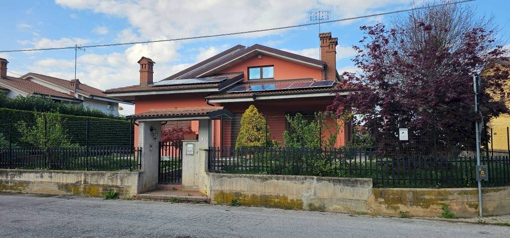 Facciata - Villa via Giovanni Giolitti, 18a, Cervasca - photo 1