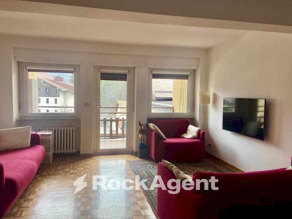 Salone - Two-room apartment via G. F. Medail, 22, Bardonecchia - photo 3