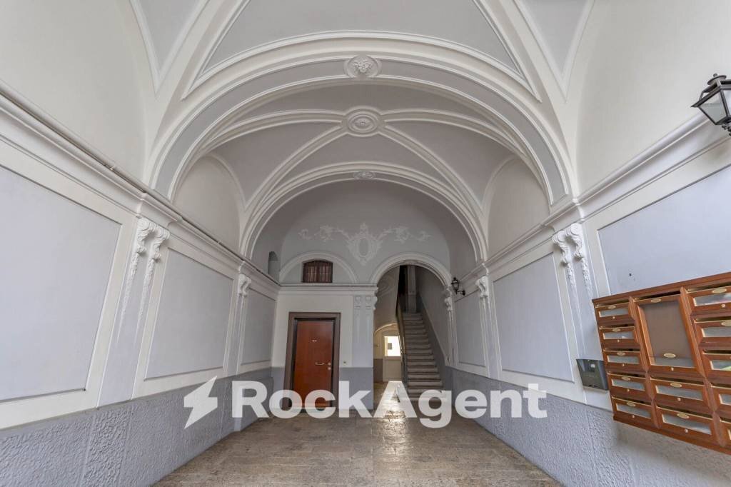 Interno palazzo - Two-room apartment corso Cavour, 182, Bari - photo 2