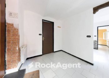 Ingresso - Two-room apartment via Barabini di Teglia, 2, Genova (neighborhood Bolzaneto) - photo 6