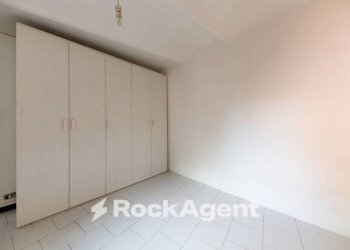 Camera da letto - Two-room apartment via Barabini di Teglia, 2, Genova (neighborhood Bolzaneto) - photo 7