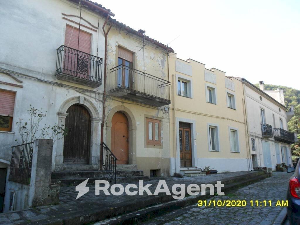Facciata - Casa indipendente viale Jequiè, 26, Trecchina - foto 2