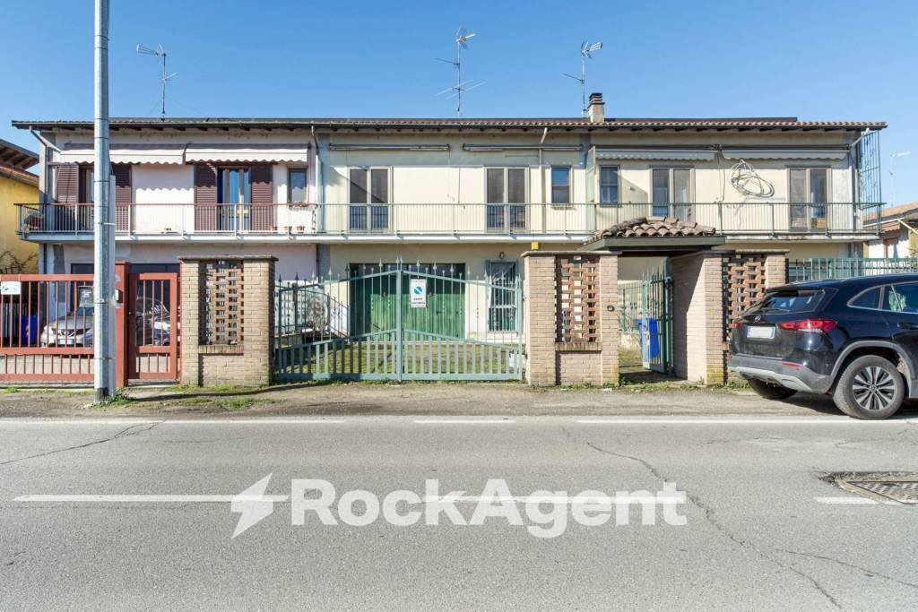Facciata - Terraced Villa viale Martiri della Libertà, 58, Mede - photo 1