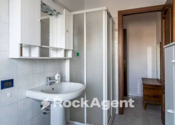 Bagno - Villa a Schiera viale Martiri della Libertà, 58, Mede - foto 17