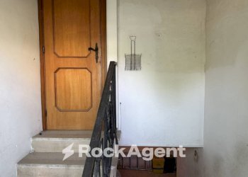 Scala - Villa via delle Nazioni Unite 36, Alanno - photo 13