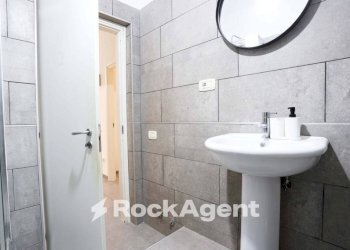 Bagno - Four-room apartment vico San Maria Ad Agnone, 18, Napoli - photo 19