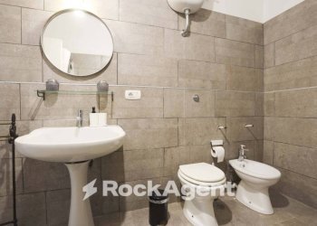 Bagno - Four-room apartment vico San Maria Ad Agnone, 18, Napoli - photo 22