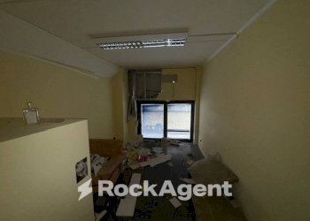 Ufficio - Magazzino via dell'Artigianato, Finale Ligure - foto 1