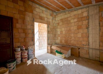 Stanza non arredata - Apartment via Canalicchio, 9, Stalettì - photo 10