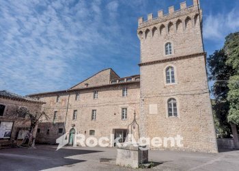 Facciata - Stable - Palace Località Morruzze, 14, Baschi - photo 3