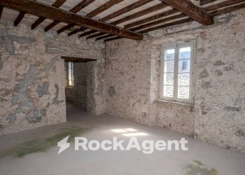 Stanza non arredata - Stable - Palace Località Morruzze, 14, Baschi - photo 22
