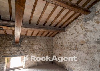 Stanza non arredata - Stable - Palace Località Morruzze, 14, Baschi - photo 27