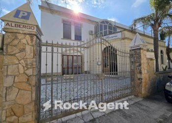 Zona - Hotel via Santa Cesarea Terme, 72, Minervino di Lecce - photo 3