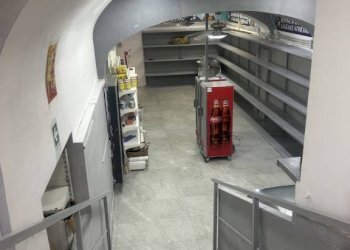 Interno non residenziale - Shop via Bologna, Napoli - photo 11