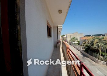 Balcone - Villa via Cristoforo Colombo, 30, Spongano - foto 8