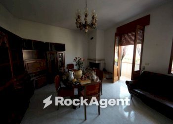 Salone - Villa via Cristoforo Colombo, 30, Spongano - foto 20