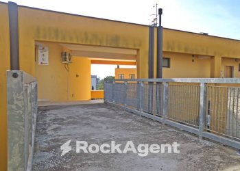 Posto macchina - Office via Vitantonio Conversi, Matera - photo 4
