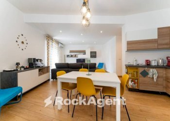 Salone - Three-room apartment via Fratelli Bandiera, 80, Gravina di Catania - photo 1