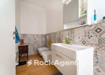 Bagno - Three-room apartment via Fratelli Bandiera, 80, Gravina di Catania - photo 18