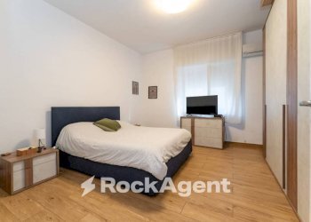 Camera da letto - Three-room apartment via Fratelli Bandiera, 80, Gravina di Catania - photo 21