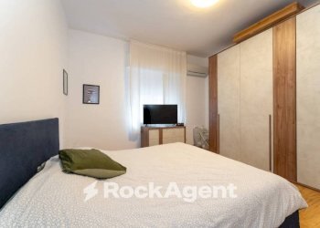 Camera da letto - Three-room apartment via Fratelli Bandiera, 80, Gravina di Catania - photo 23