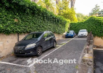 Posto macchina - Three-room apartment via Fratelli Bandiera, 80, Gravina di Catania - photo 33