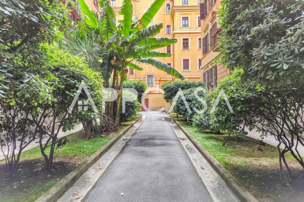 Cortile interno - Three-room apartment viale Bruno Buozzi, Roma - photo 2