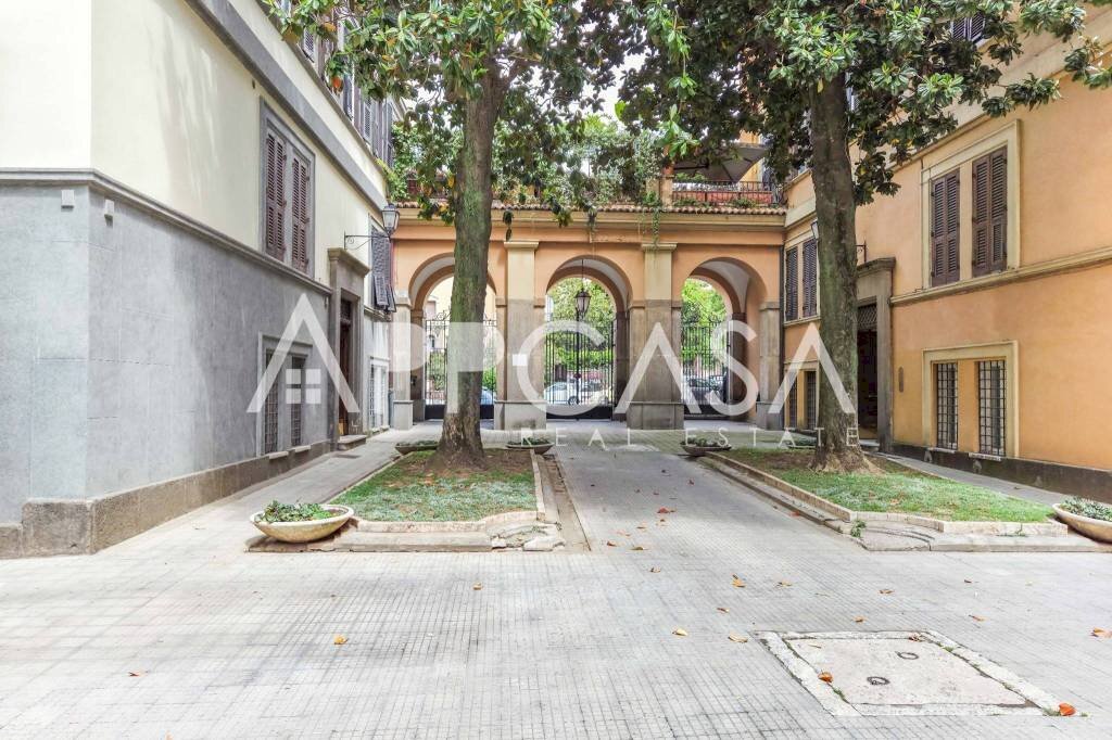 Cortile interno - Three-room apartment viale Bruno Buozzi, Roma - photo 3