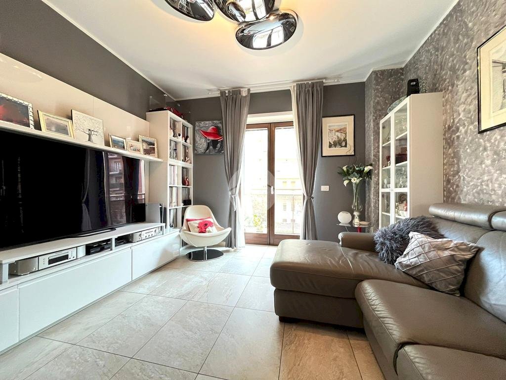 Three-room apartment Via Vincenzo da Seregno, Milano (neighborhood Affori) - photo 2