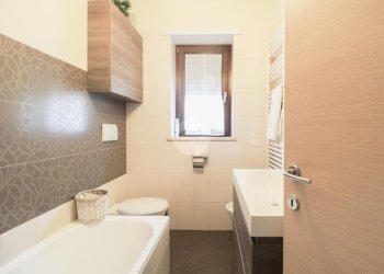 Three-room apartment Via Vincenzo da Seregno, Milano (neighborhood Affori) - photo 17